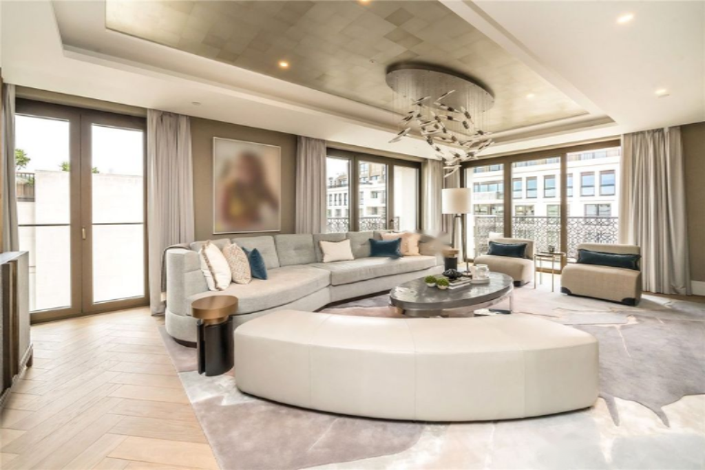 Flat in London, United Kingdom, 248 m² - picture 15