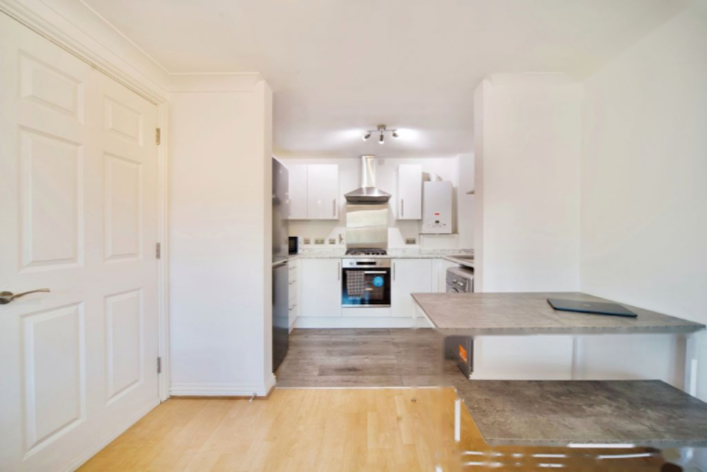 Flat in London, United Kingdom, 38 m² - picture 15