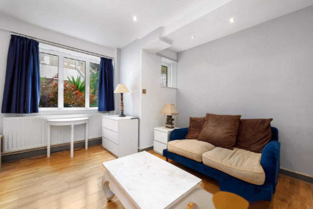Flat in London, United Kingdom, 71 m² - picture 15