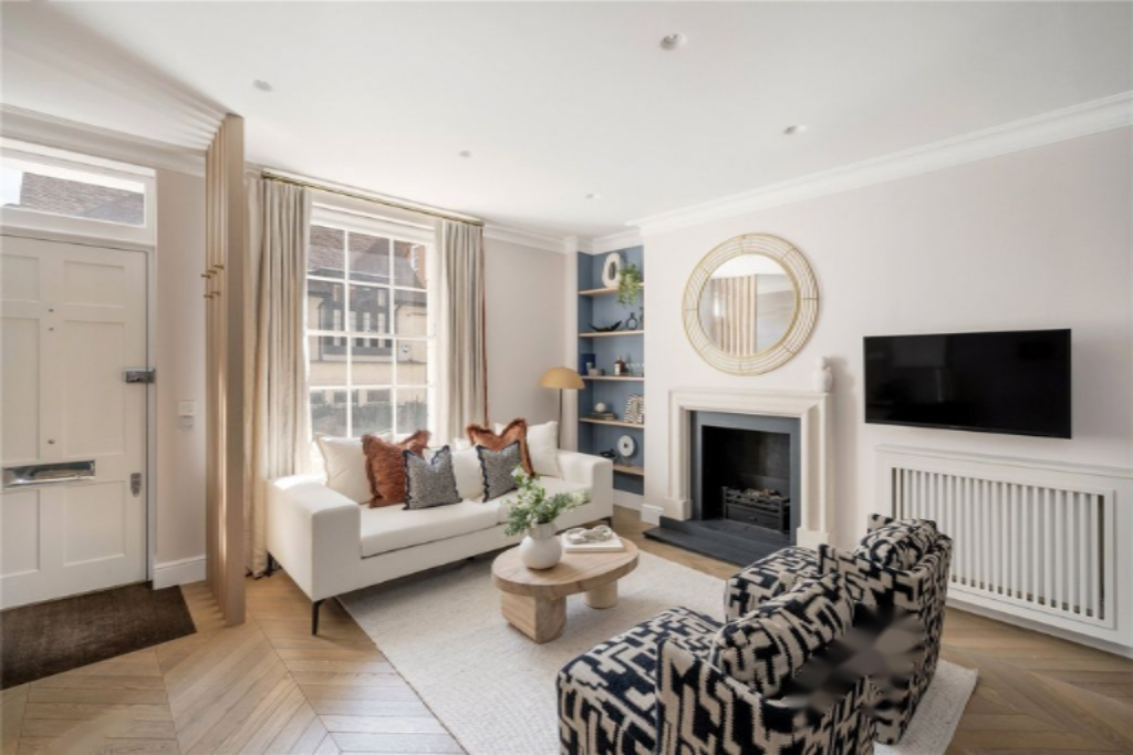 Flat in London, United Kingdom, 148 m² - picture 16