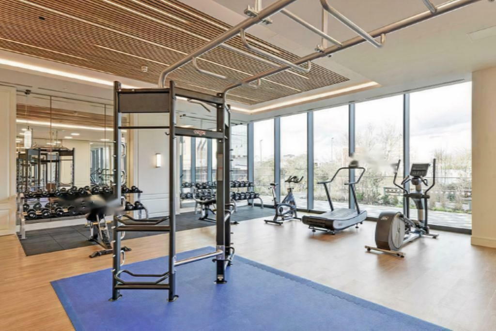 Flat in London, United Kingdom, 191 m² - picture 16