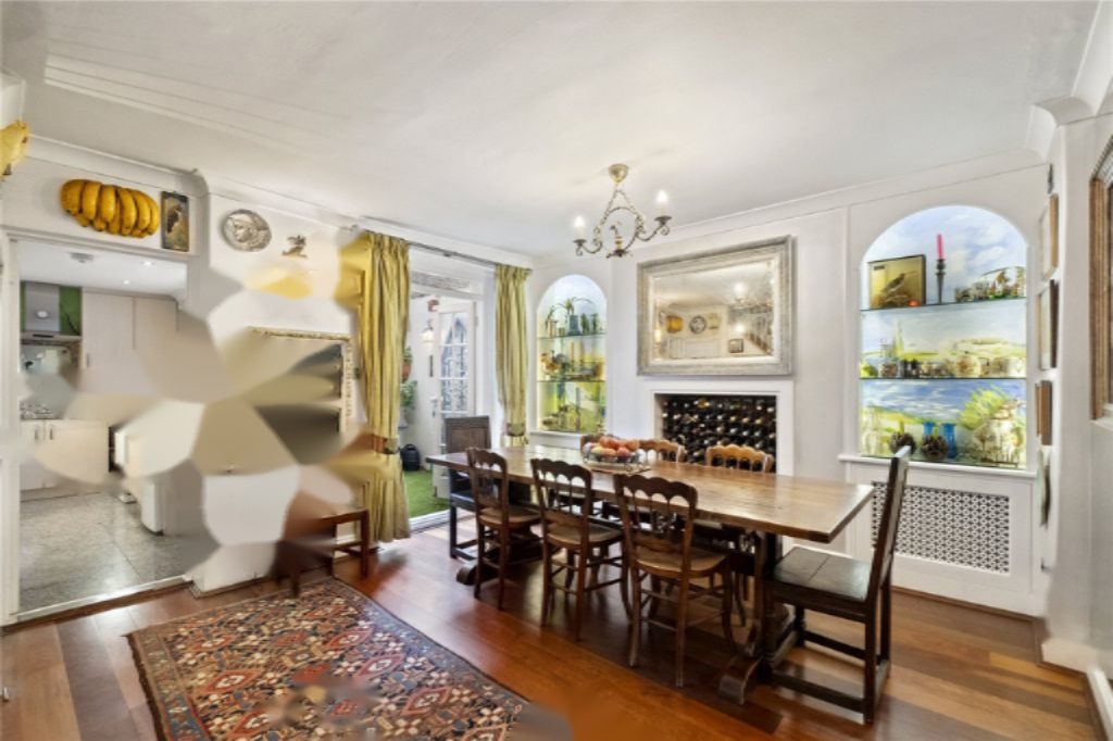 Flat in London, United Kingdom, 241 m² - picture 16