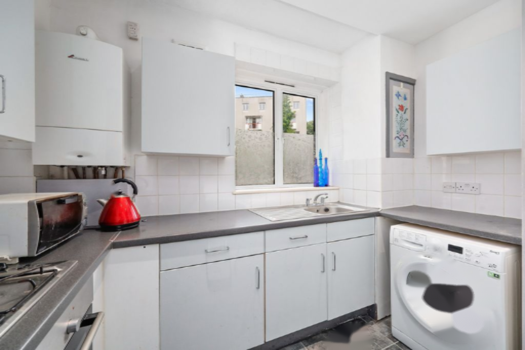 Flat in London, United Kingdom, 71 m² - picture 17