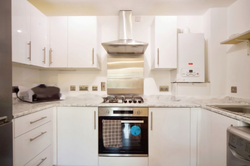 Flat in London, United Kingdom, 38 m² - picture 17