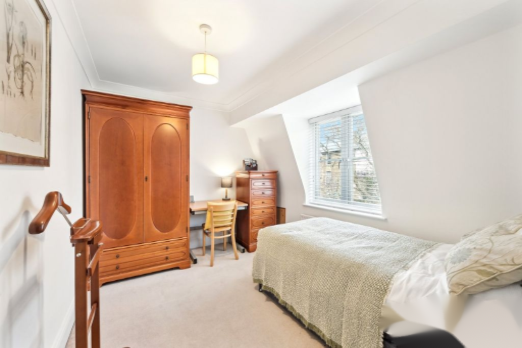 Flat in London, United Kingdom, 59 m² - picture 17