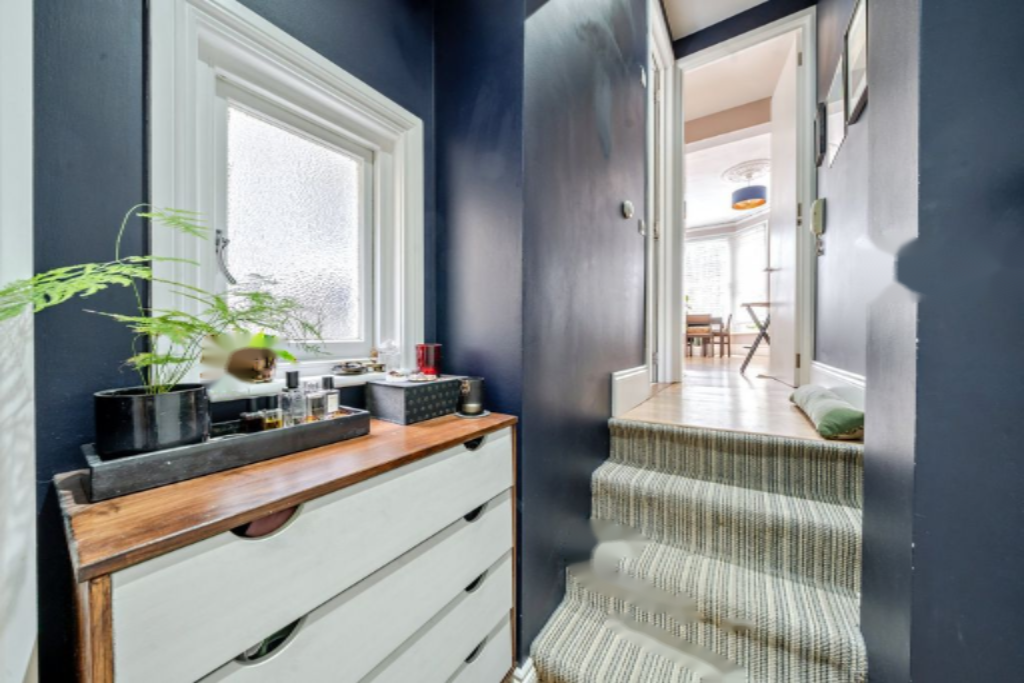 Flat in London, United Kingdom, 42 m² - picture 17