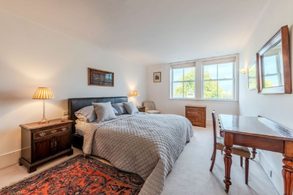 Flat in London, United Kingdom, 140 m² - picture 17