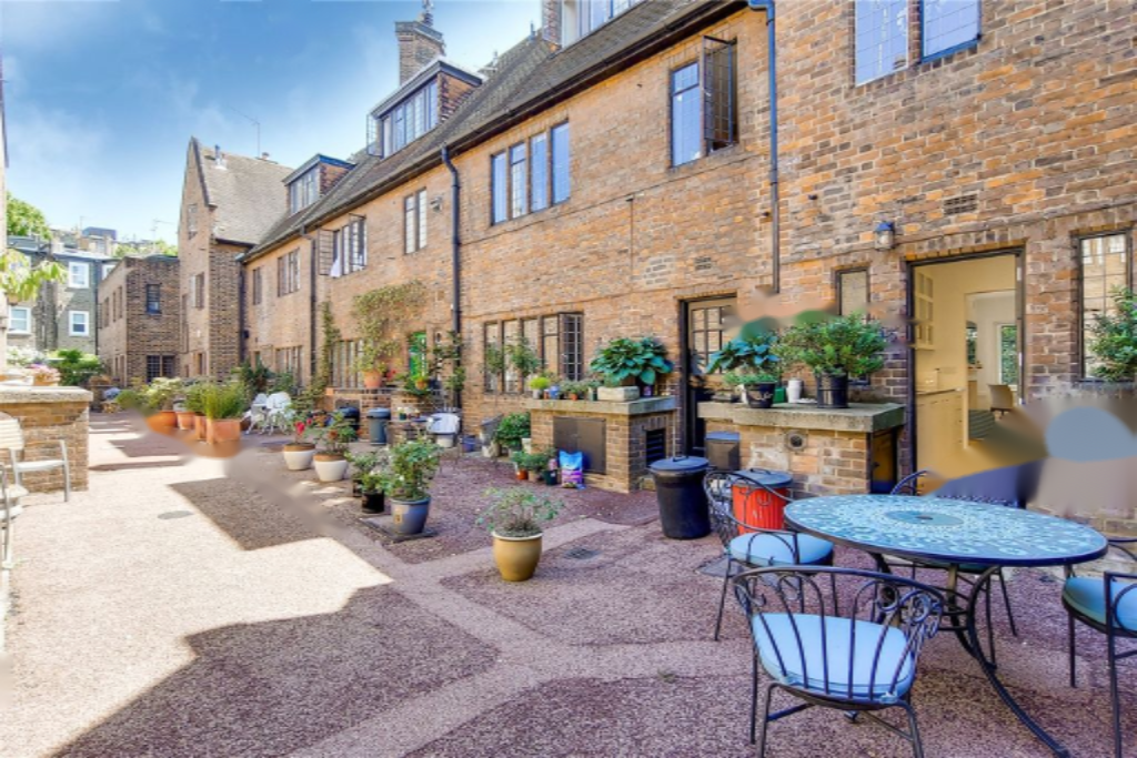 Flat in London, United Kingdom, 115 m² - picture 18