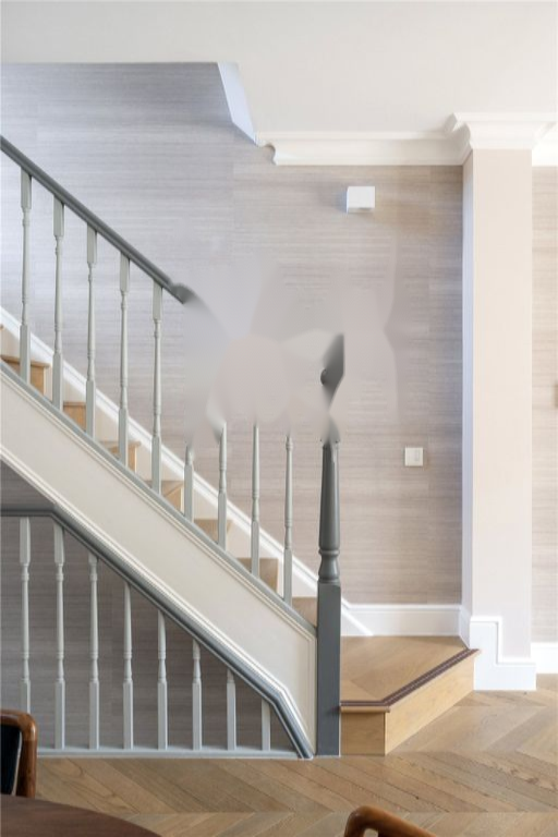 Flat in London, United Kingdom, 148 m² - picture 19