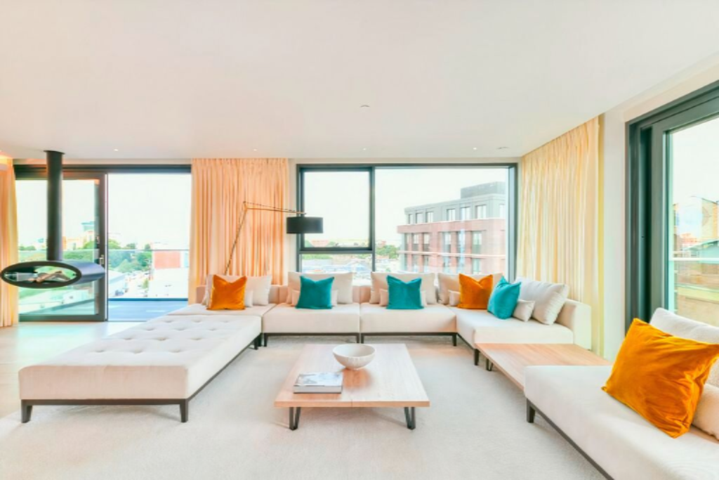 Flat in London, United Kingdom, 191 m² - picture 19