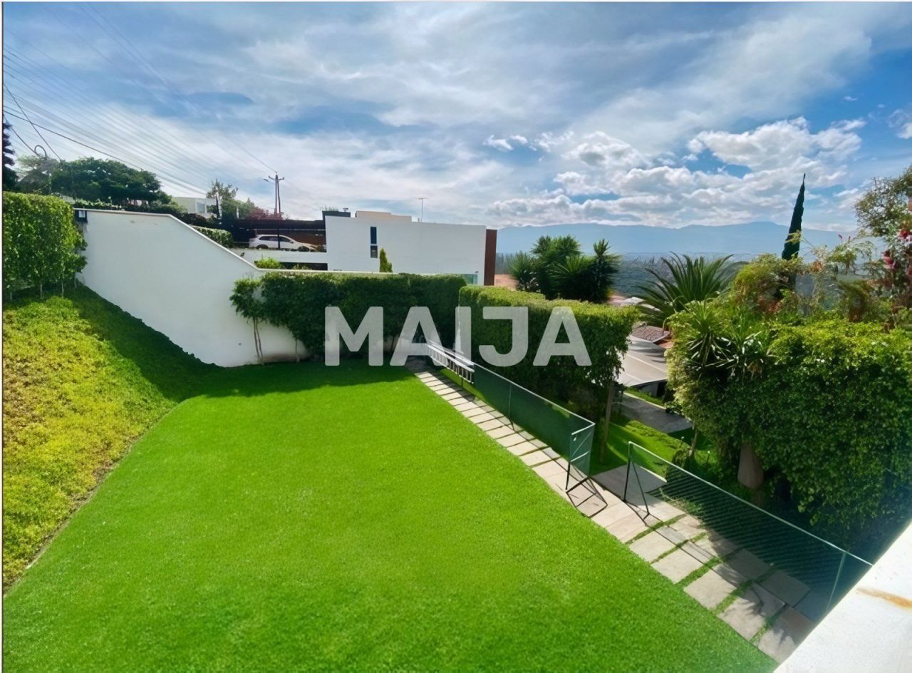 House Cumbaya, Ecuador, 785.74 m² - picture 3