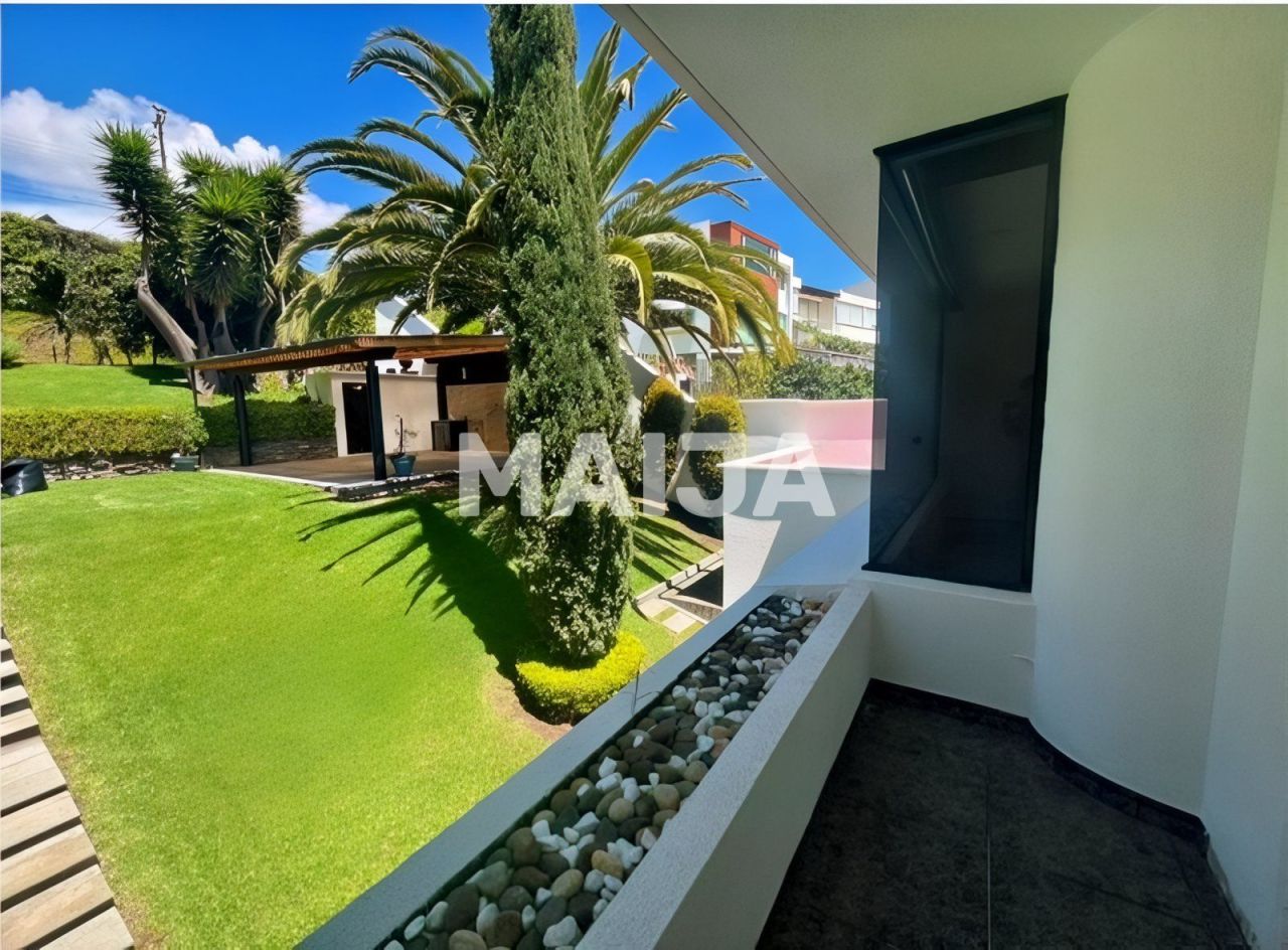 House Cumbaya, Ecuador, 785.74 m² - picture 4