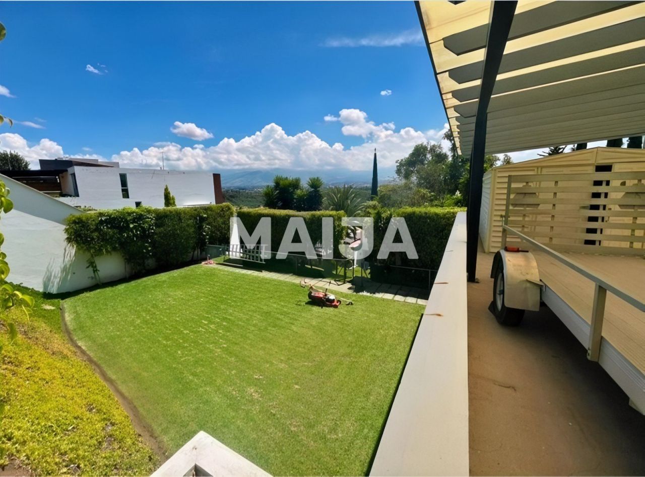 House Cumbaya, Ecuador, 785.74 m² - picture 5