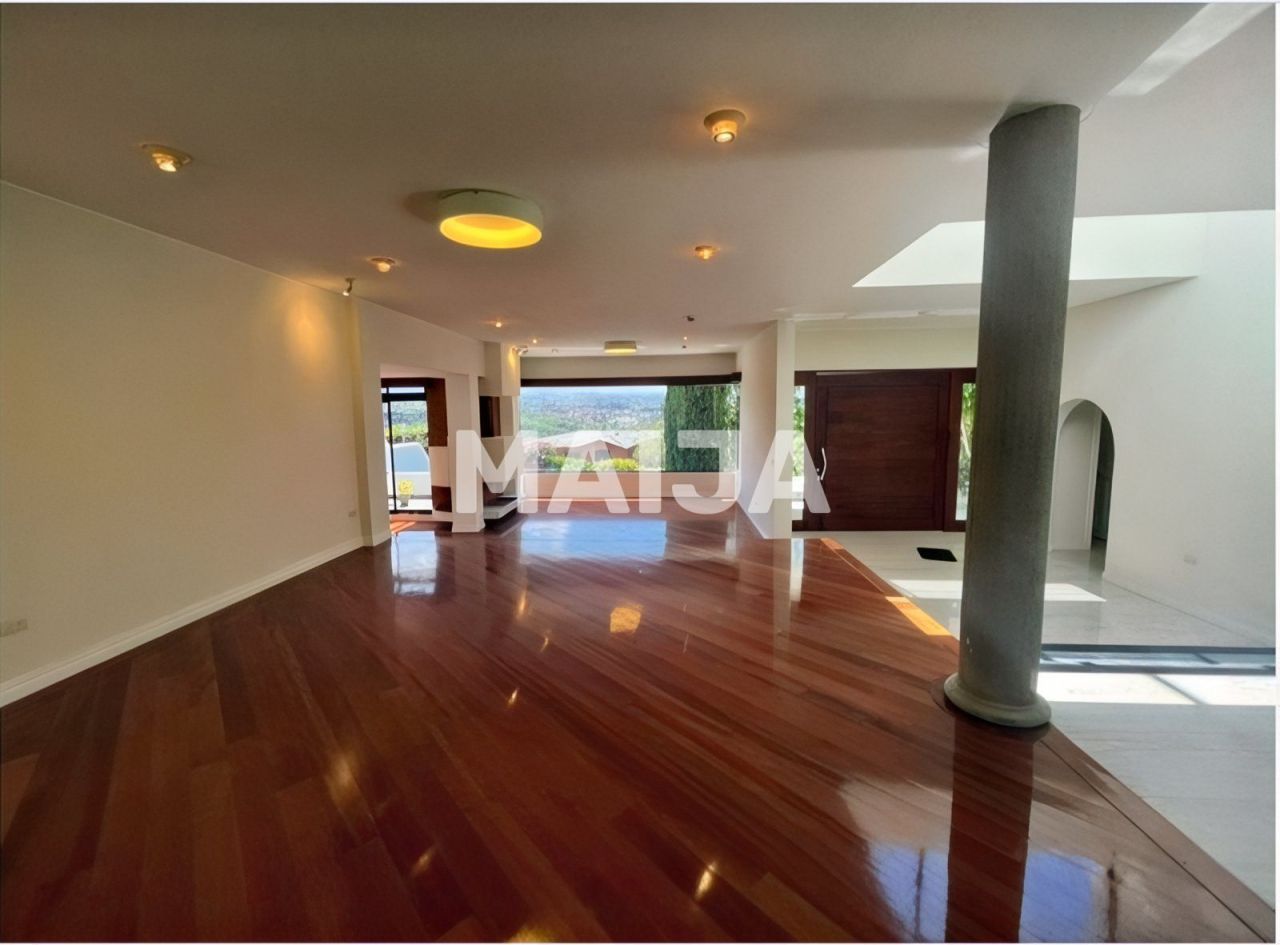 House Cumbaya, Ecuador, 785.74 m² - picture 8