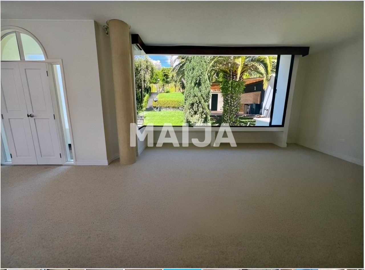 House Cumbaya, Ecuador, 785.74 m² - picture 14