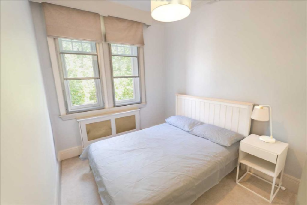 Flat in London, United Kingdom, 86 m² - picture 2