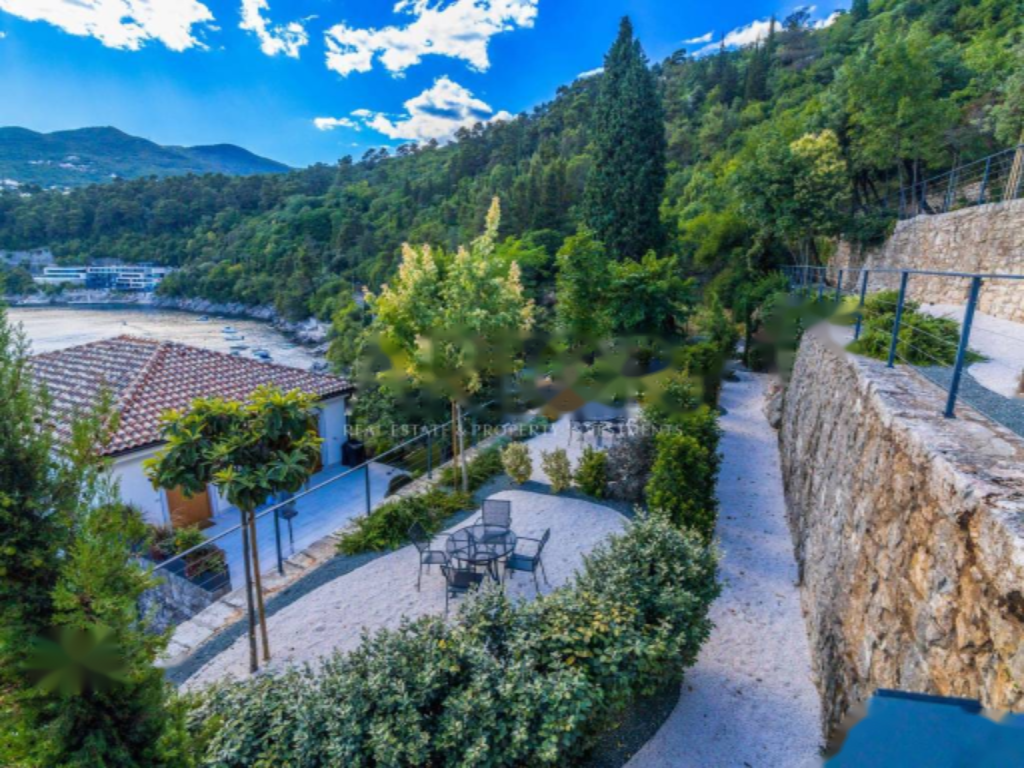 Flat in Opatija, Croatia, 122 m² - picture 3