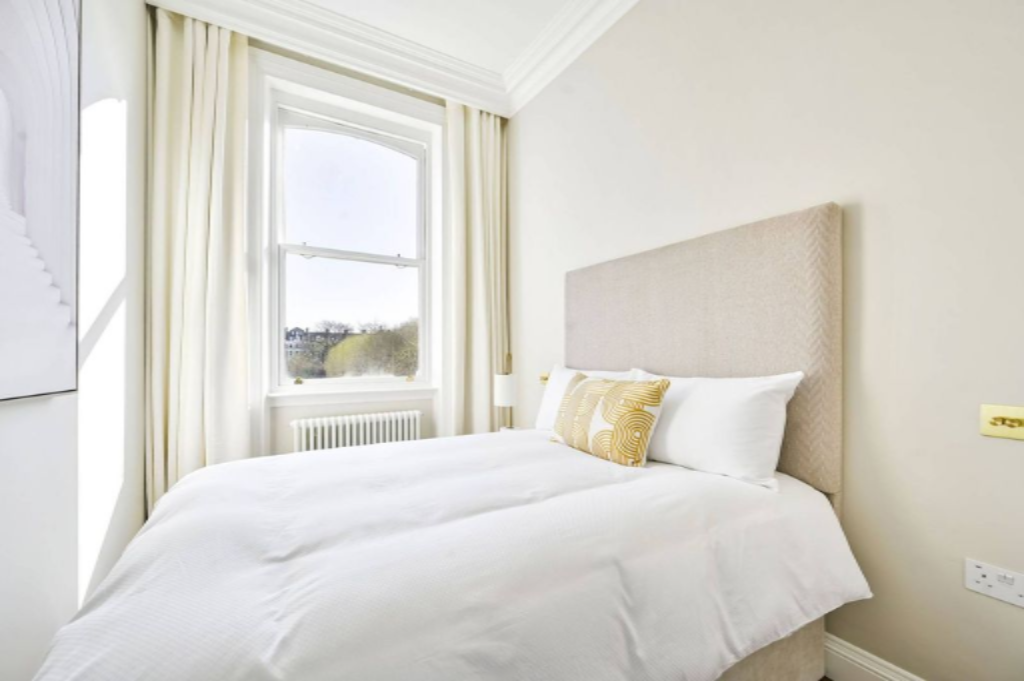 Flat in London, United Kingdom, 61 m² - picture 3