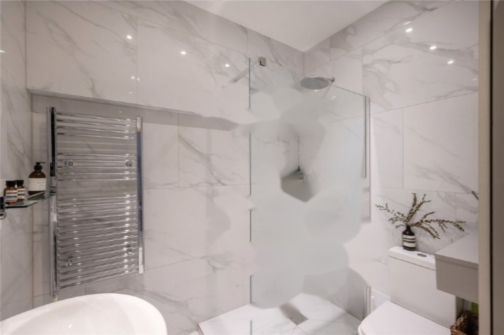 Piso en Londres, Reino Unido, 150 m² - imagen 3