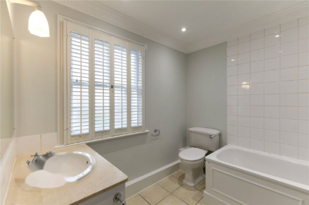 Flat in London, United Kingdom, 61 m² - picture 4