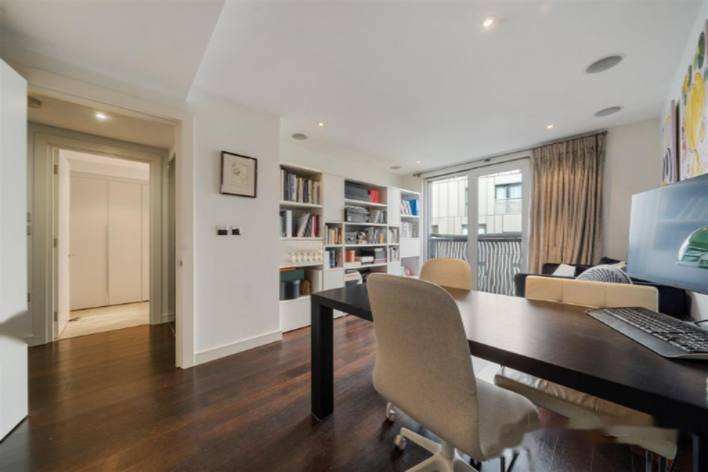 Flat in London, United Kingdom, 50 m² - picture 4