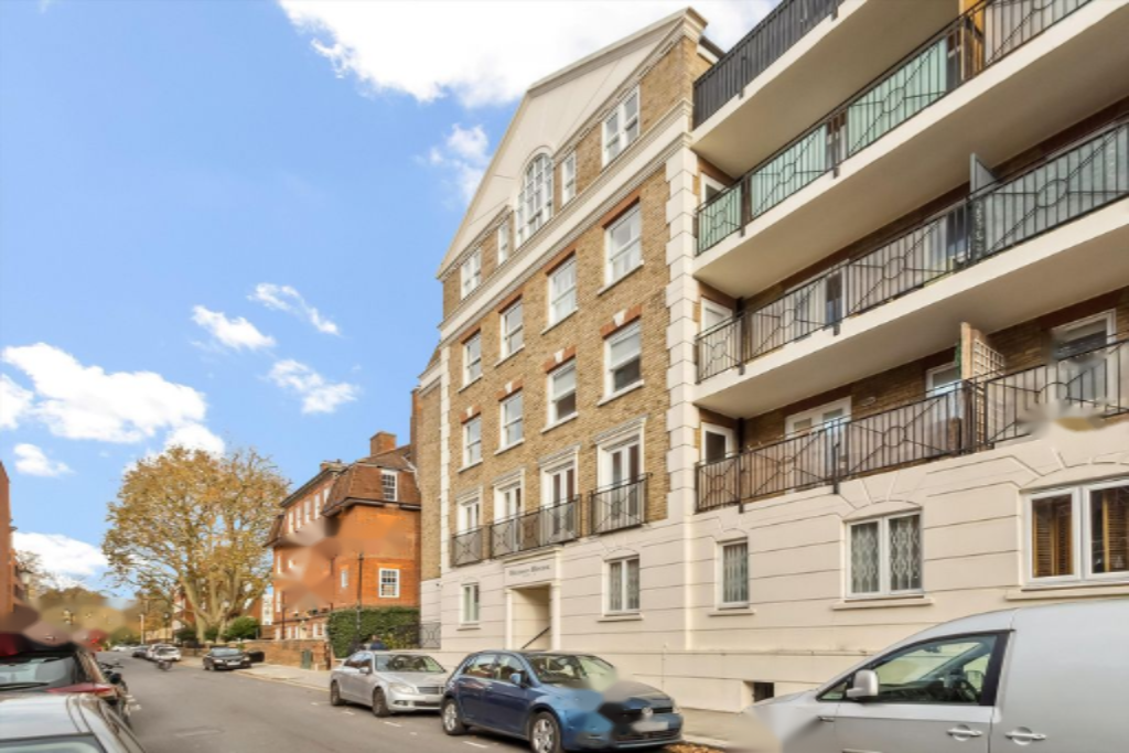 Flat in London, United Kingdom, 79 m² - picture 5