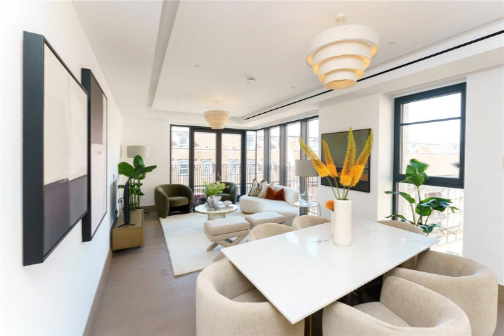 Flat in London, United Kingdom, 74 m² - picture 5