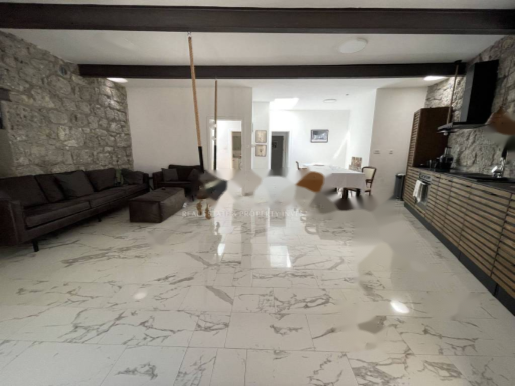 Flat in Opatija, Croatia, 220 m² - picture 12