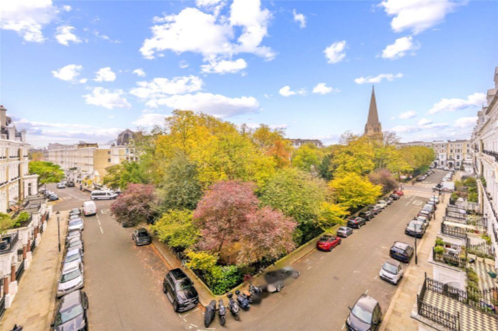 Flat in London, United Kingdom, 87 m² - picture 17