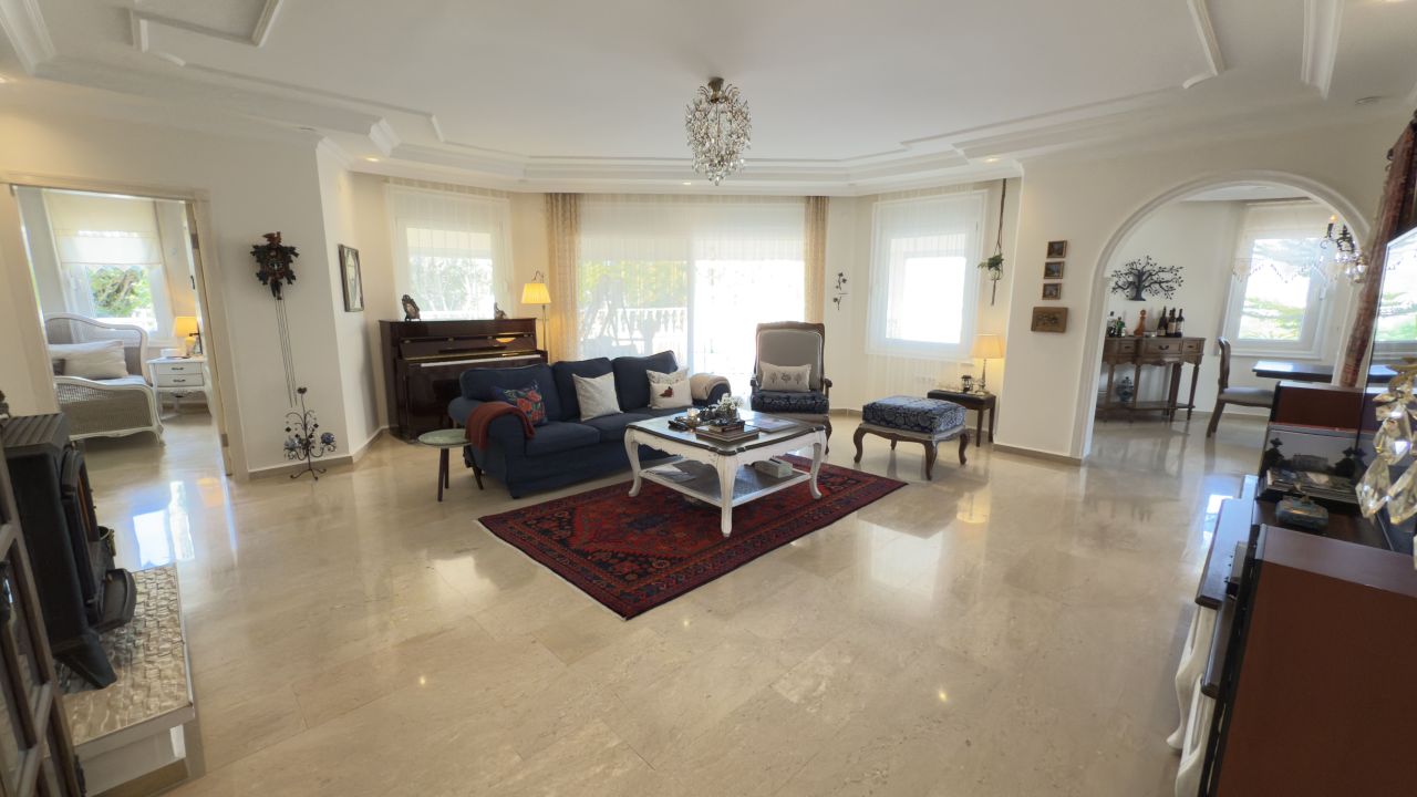 Villa à Alanya, Turquie, 245 m² - image 2
