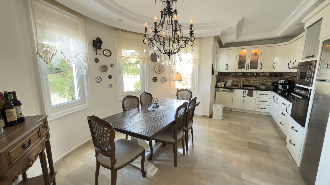 Villa à Alanya, Turquie, 245 m² - image 8