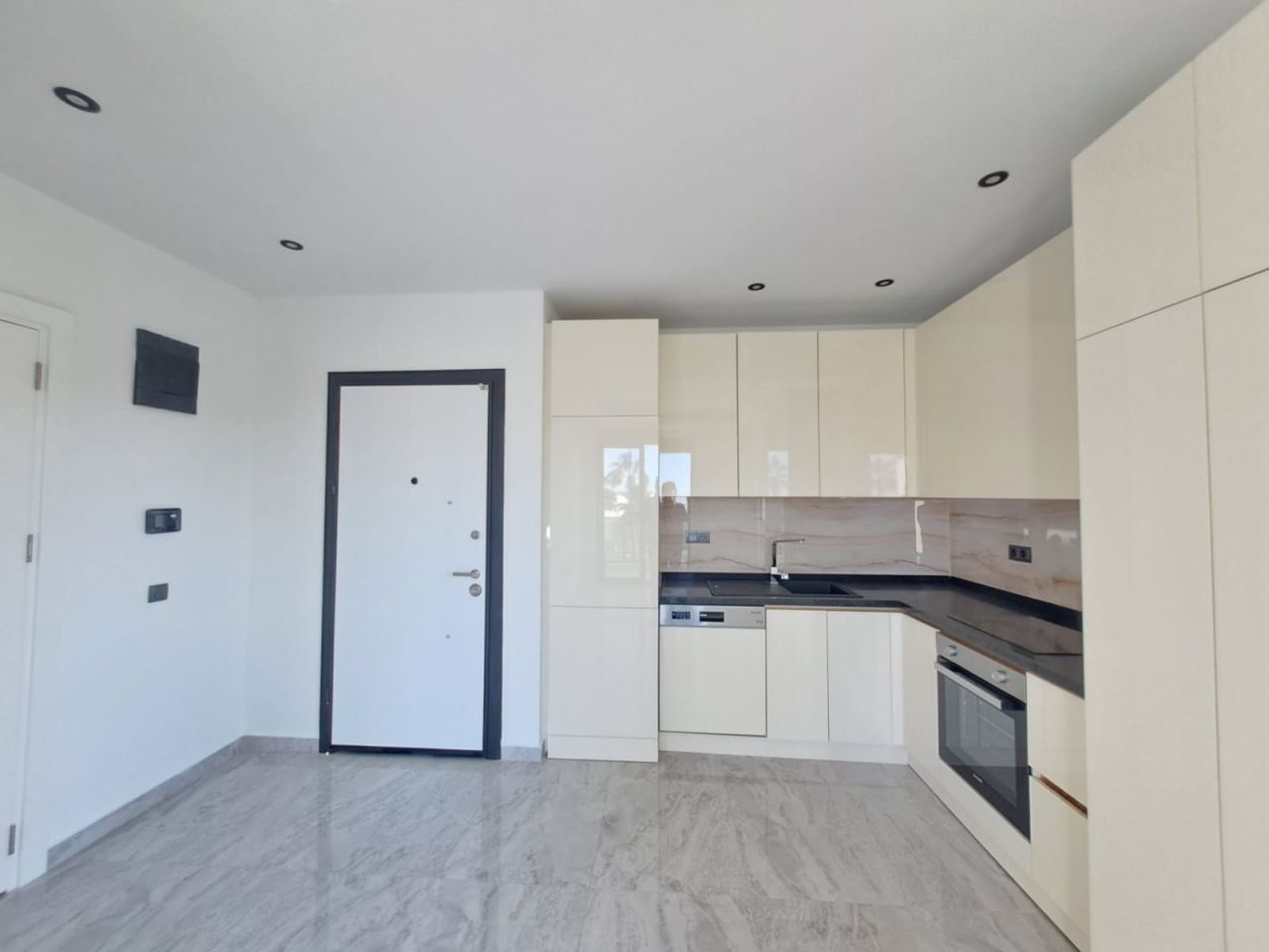 Flat in Alanya, Turkey, 55 m² - picture 5