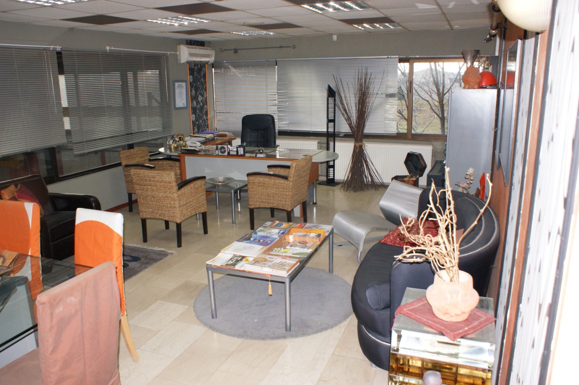 Industrial en Komotini, Grecia, 4 500 m² - imagen 2