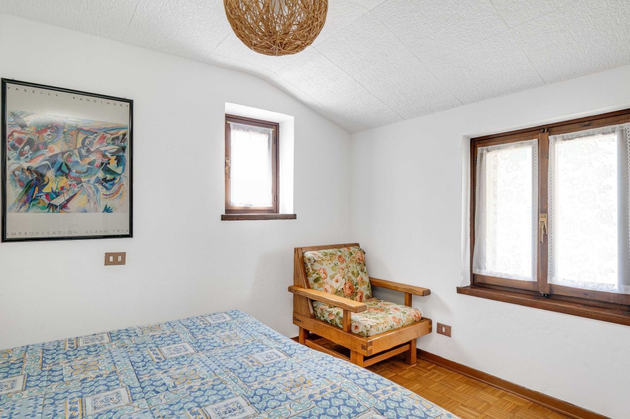 House in Valsolda, Italy, 150 m² - picture 15