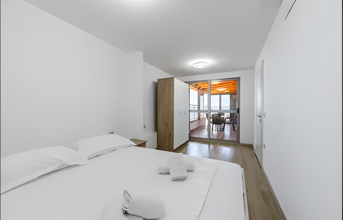 Penthouse in Durres, Albania, 180 m² - picture 4