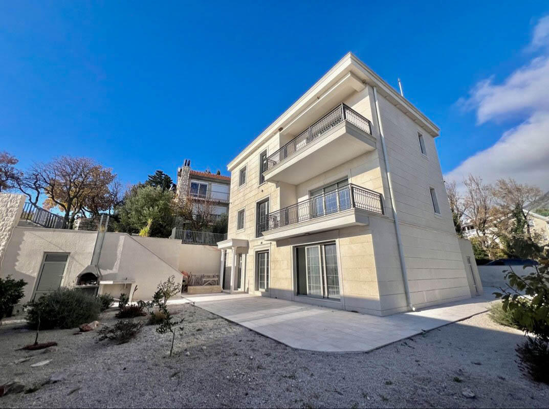 House in Rezevici, Montenegro, 236 m² - picture 8