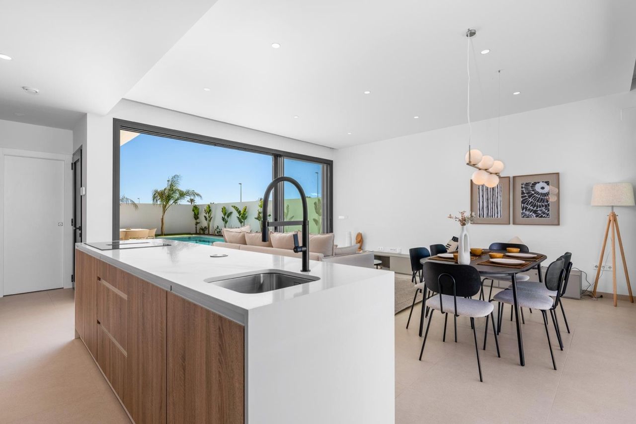 Villa en Los Alcázares, España, 140 m² - imagen 11