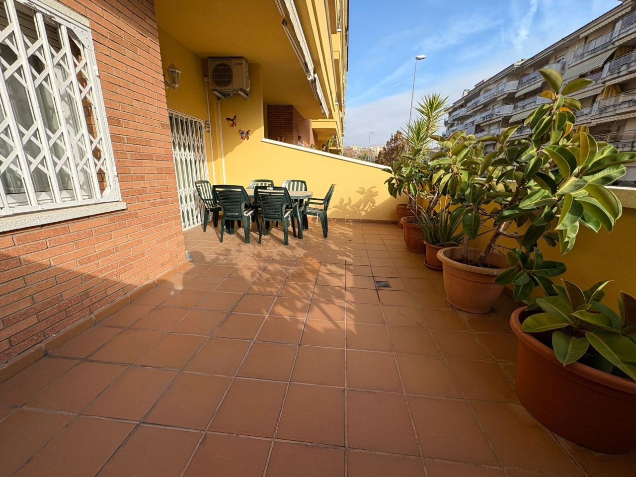 Flat on Costa Brava, Spain, 85 m² - picture 2