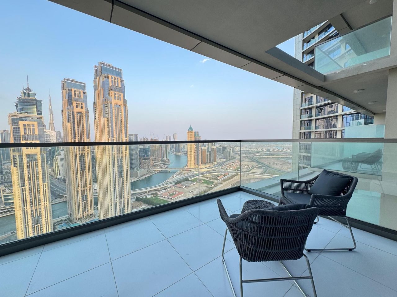 Appartement à Dubaï, EAU, 100 m² - image 1