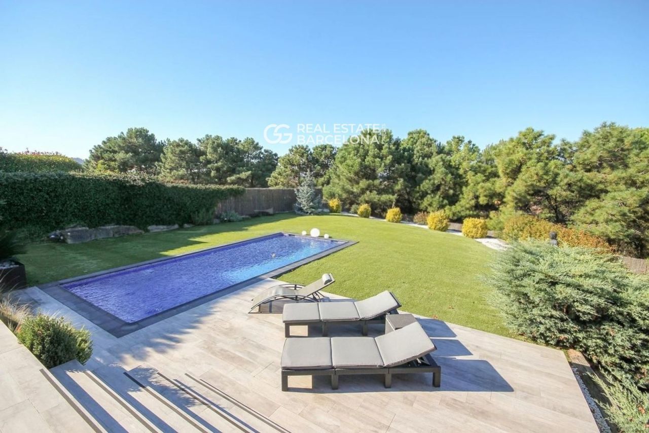 Casa a Barcellona, Spagna, 537 m² - foto 2