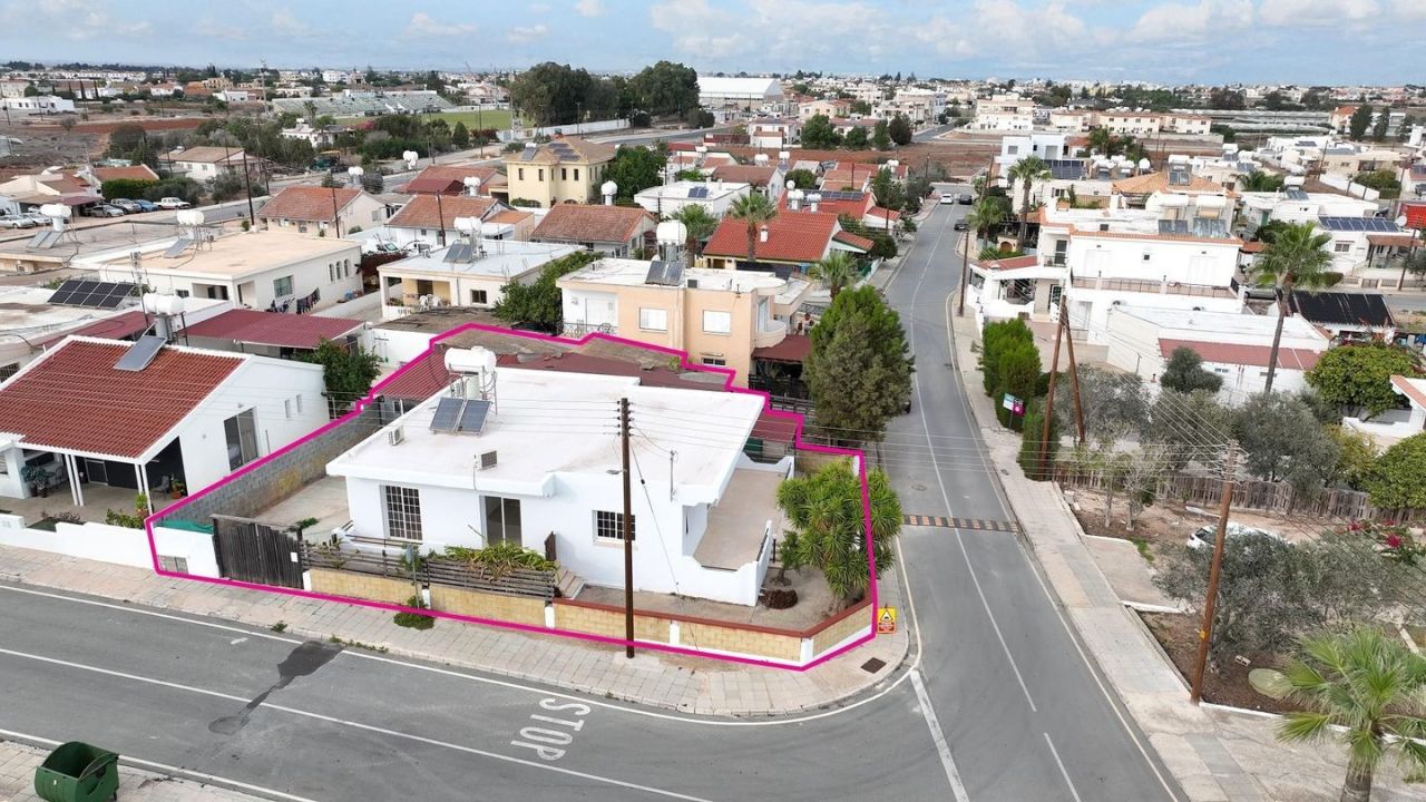 Bungalow in Protaras, Cyprus, 465 m² - picture 2