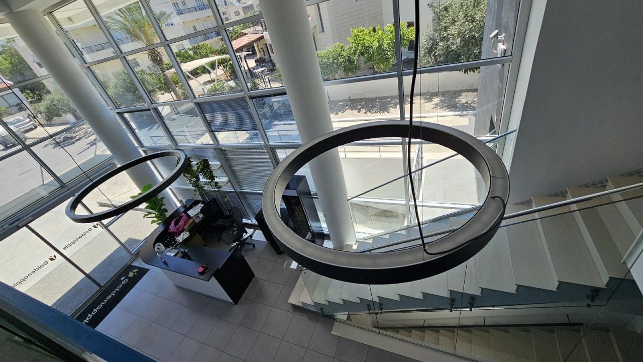 Oficina en Pafos, Chipre, 465 m² - imagen 6