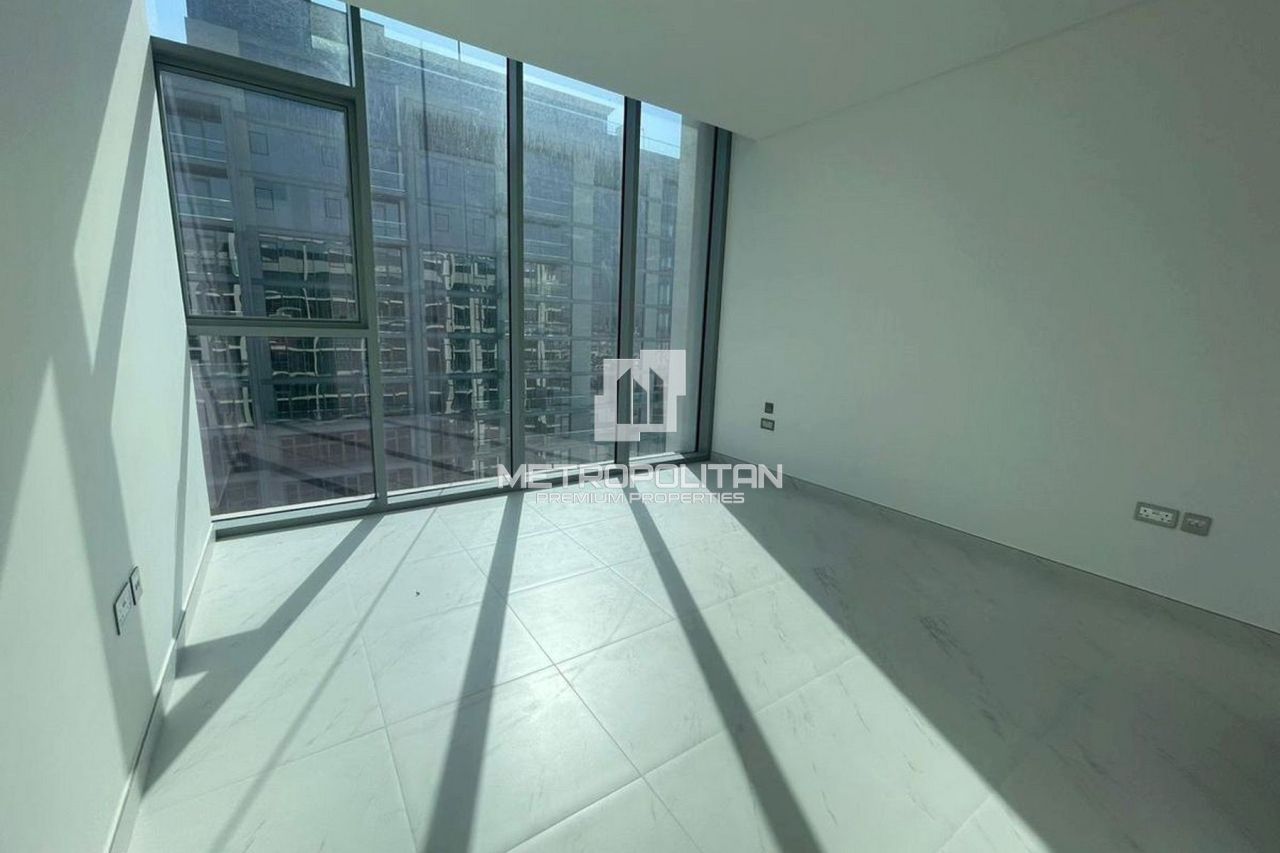 Apartment in Dubai, UAE, 68 m² - picture 3