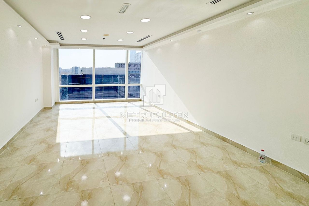 Office in Dubai, UAE, 29 m² - picture 6