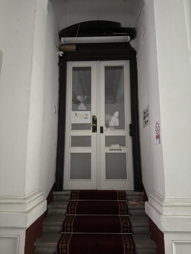 Office in Ljubljana, Slovenia, 98 m² - picture 1