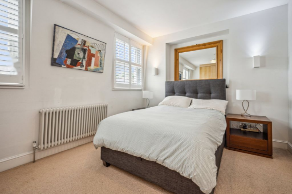 Flat in London, United Kingdom, 87 m² - picture 1