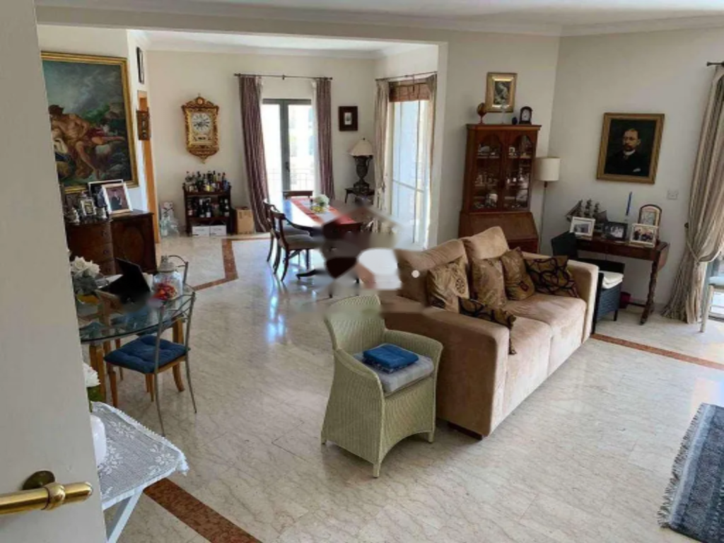 Flat in St. Julian's, Malta, 300 m² - picture 1