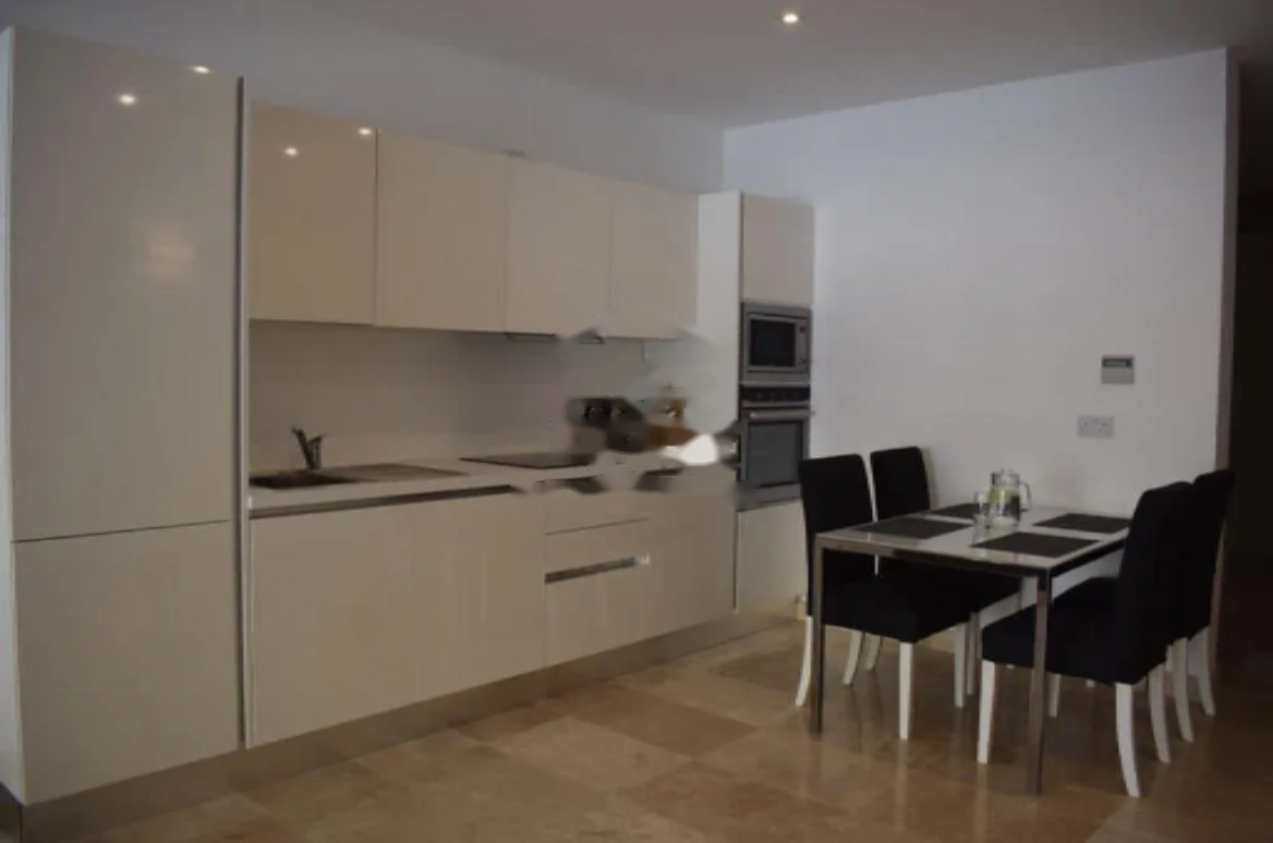 Flat in St. Julian's, Malta, 55 m² - picture 2