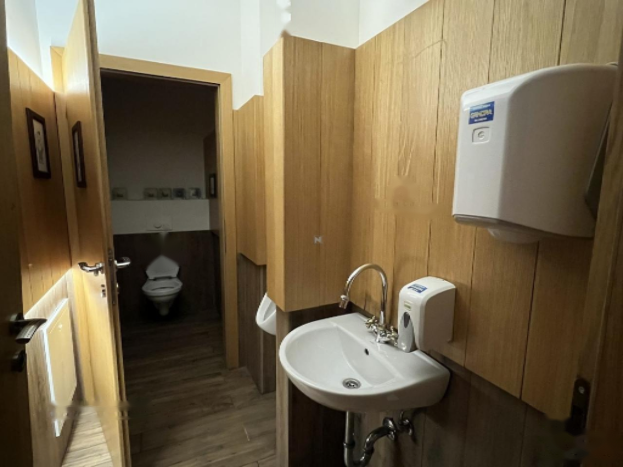 Ufficio a Lubiana, Slovenia, 213 m² - foto 3