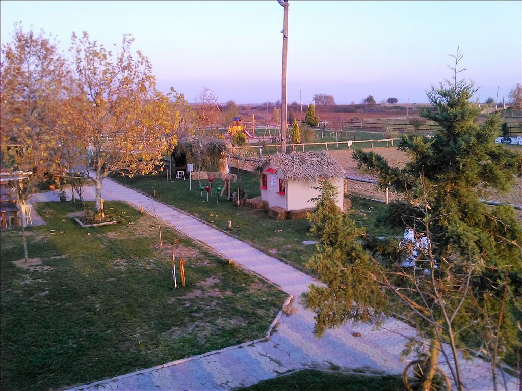 Commercial property in Kilkis, Greece, 1 600 m² - picture 2